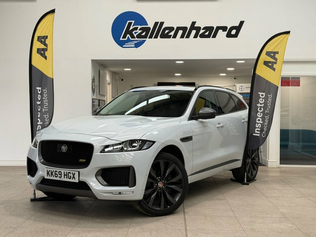 Jaguar F-Pace 2L 300 Sport White