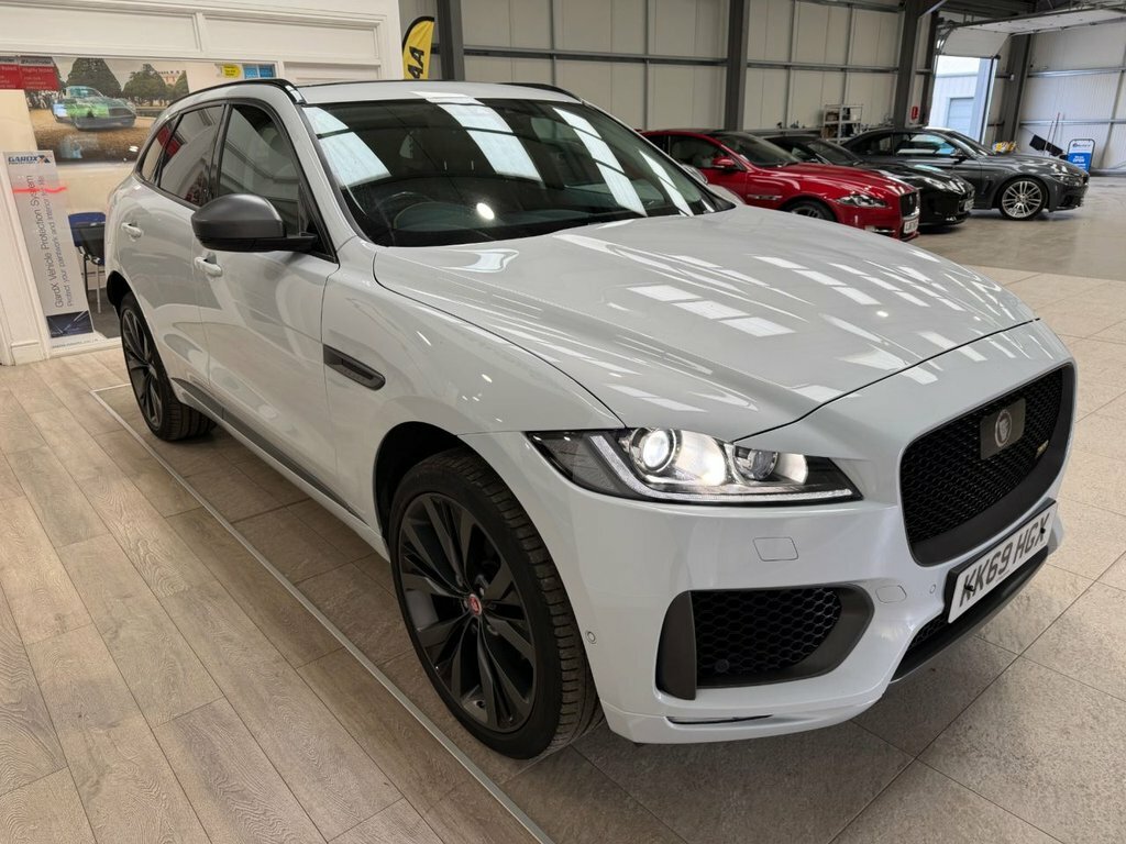 Jaguar F-Pace 2L 300 Sport KK69HGX White #4