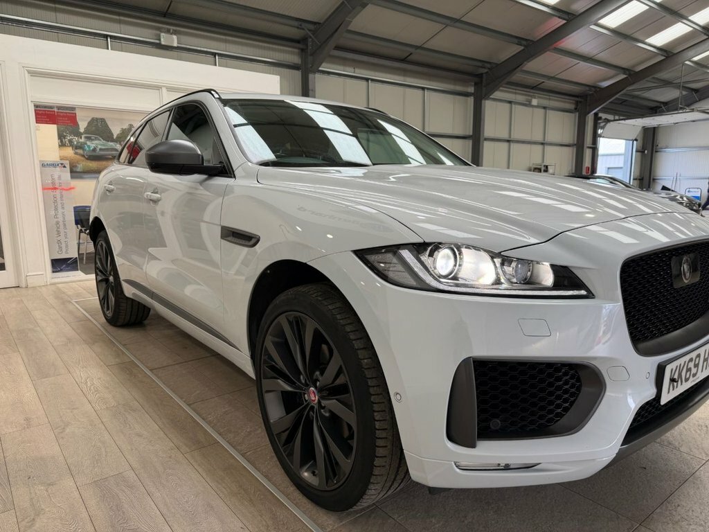 Jaguar F-Pace 2L 300 Sport KK69HGX White #3