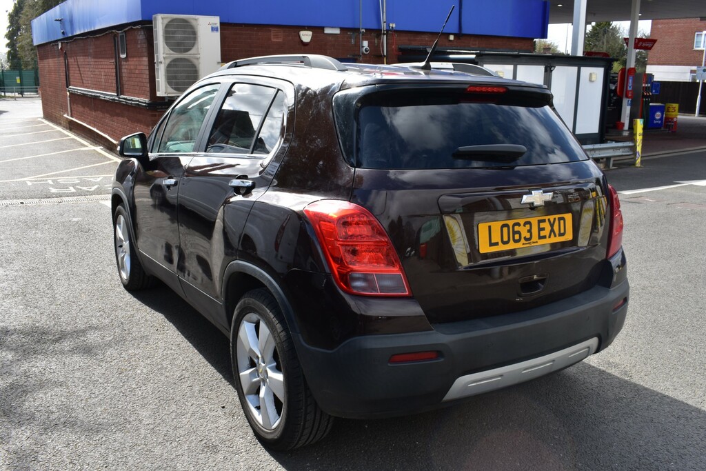 Chevrolet Trax 1.6 Lt Red #11