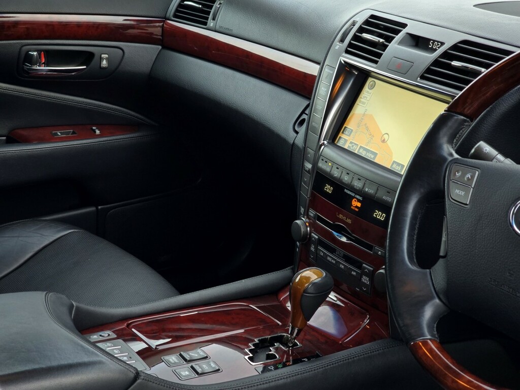 Lexus LS 4.6 460 V8 Se-l Silver #5