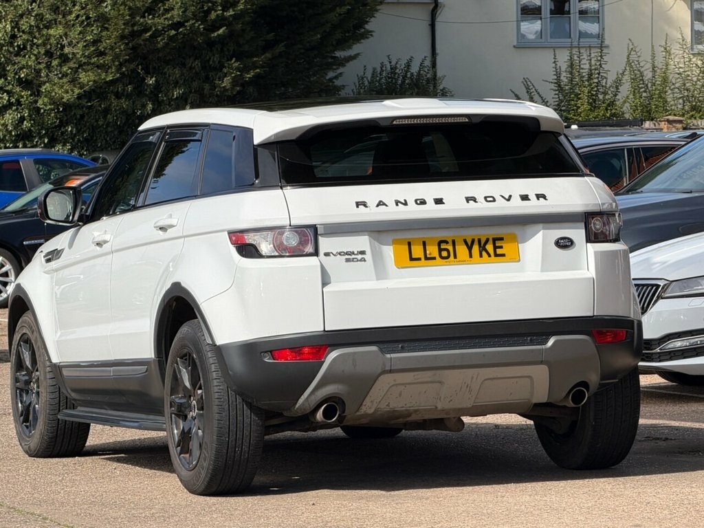 Land Rover Range Rover Evoque 2.2L Pure White #4