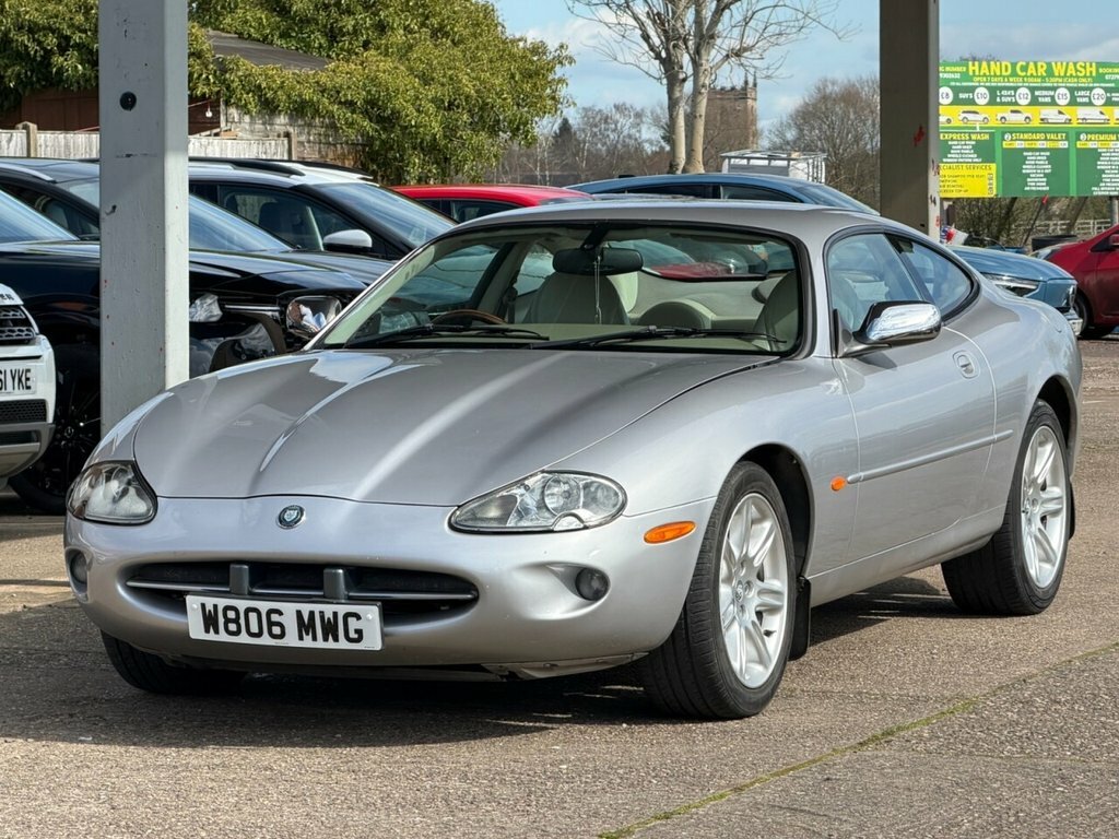 Jaguar XK8 Coupe Silver #3