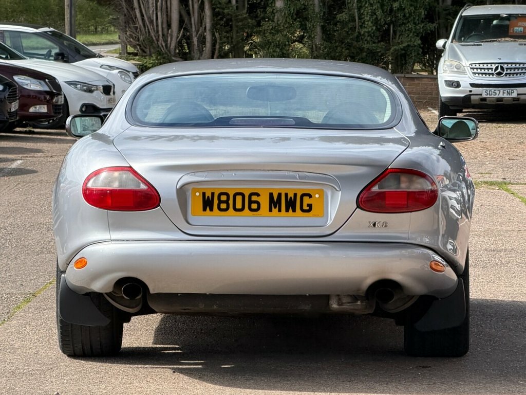 Jaguar XK8 Coupe Silver #5