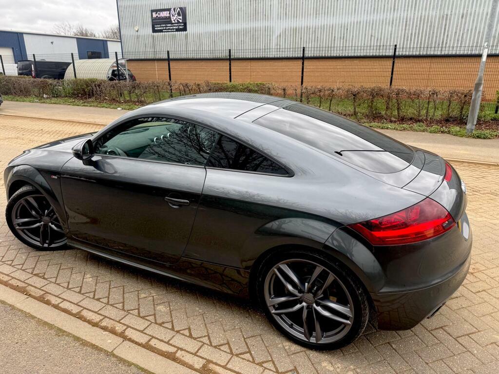 Audi TT 2.0 Tfsi Black Edition Euro 5 S S Grey #4