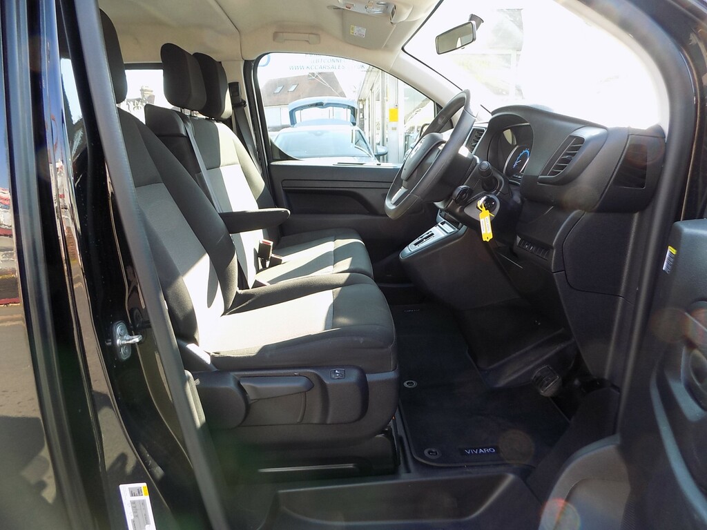 Vauxhall Vivaro E Life Combi GJ23YNX Black #5