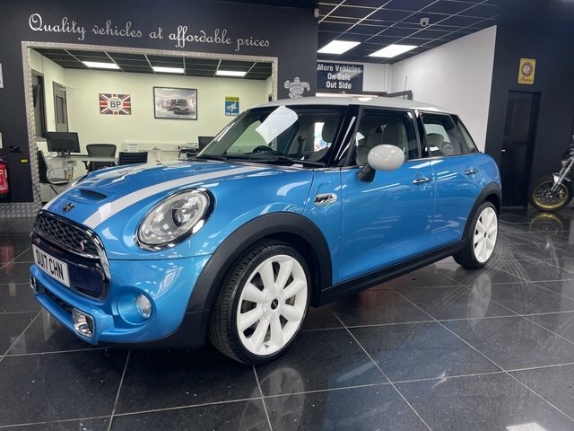 Mini Hatch Cooper Sd Hatchback Blue