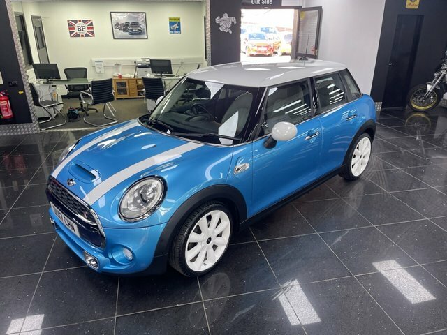Mini Hatch Cooper Sd Hatchback DU17CHN Blue #2