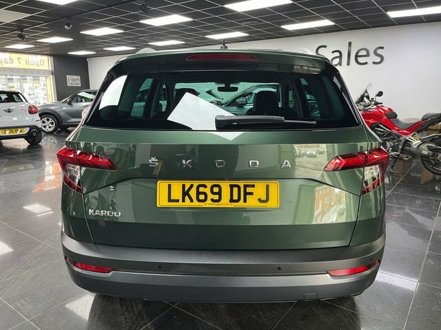 Skoda Karoq Tsi Act Se L LK69DFJ Green #3