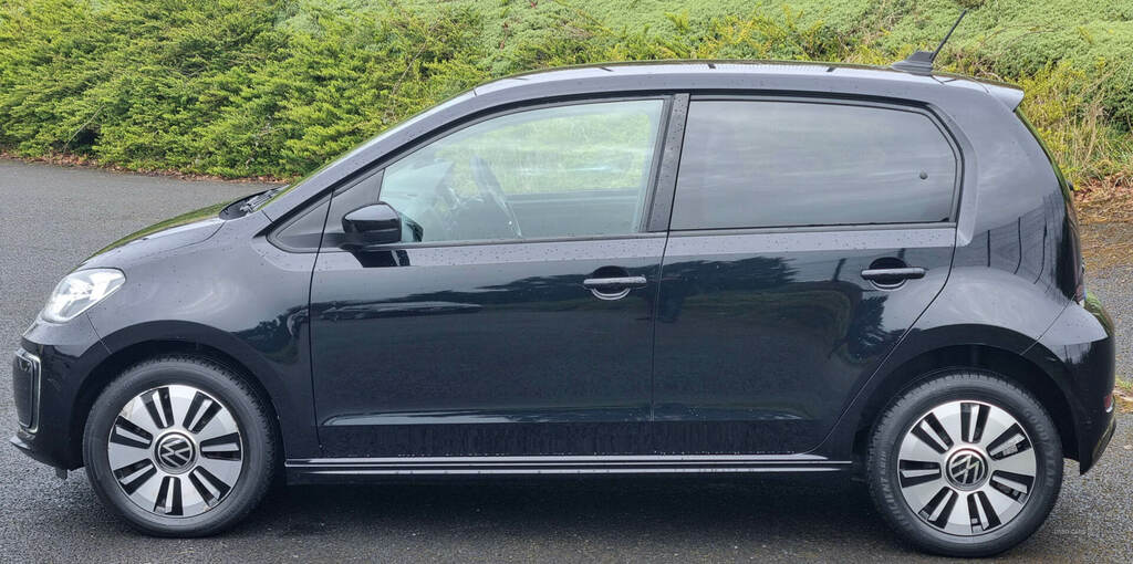Volkswagen e-Up 32Kwh 5dr Auto Black #5