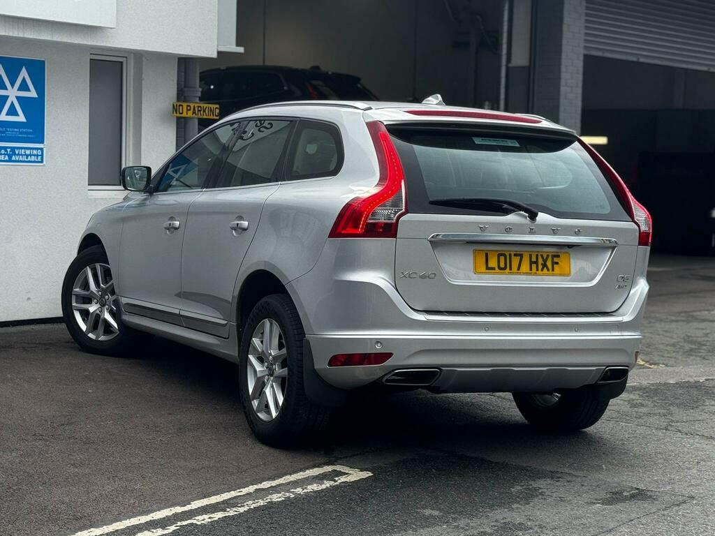 Volvo XC60 2.4 D5 Se Lux Nav Awd Euro 6 Ss LO17HXF Silver #3