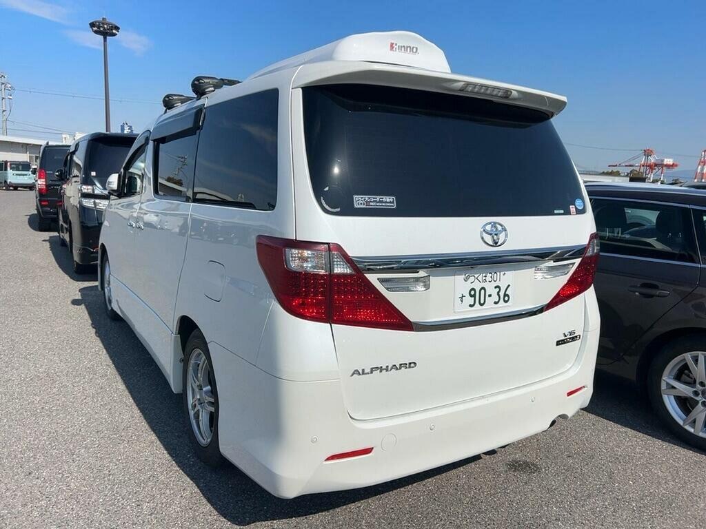 Toyota Alphard Mpv 3.5 V6 Type Gold 2 Twin Sunroof 201313 White #2
