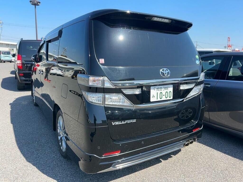 Toyota Vellfire Mpv Silver #2