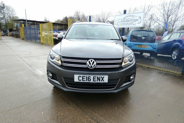 Volkswagen Tiguan 2016 2.0 Tdi Bluemotion Tech Match Edition Suv CE16ENX Grey #2