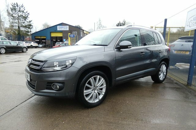 Volkswagen Tiguan 2016 2.0 Tdi Bluemotion Tech Match Edition Suv CE16ENX Grey #3