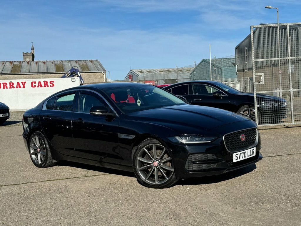 Jaguar XE 2L S SV70LLR Black #2