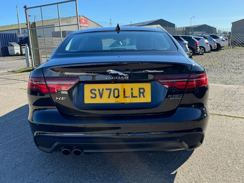 Jaguar XE 2L S SV70LLR Black #5