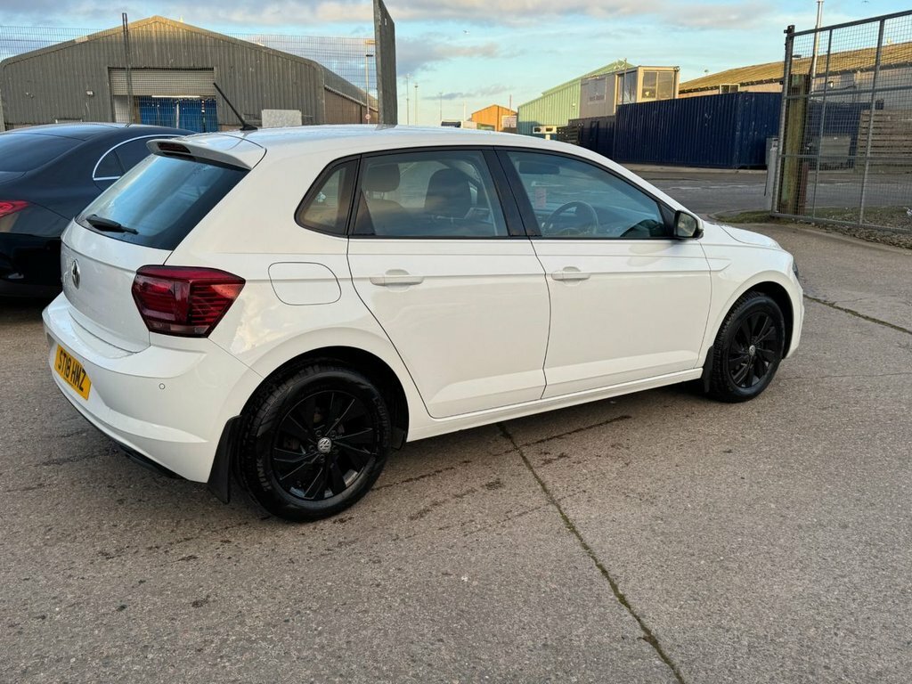 Volkswagen Polo 1L Se ST18HMZ White #6