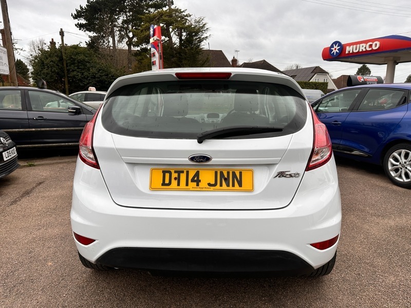 Ford Fiesta Style White #4