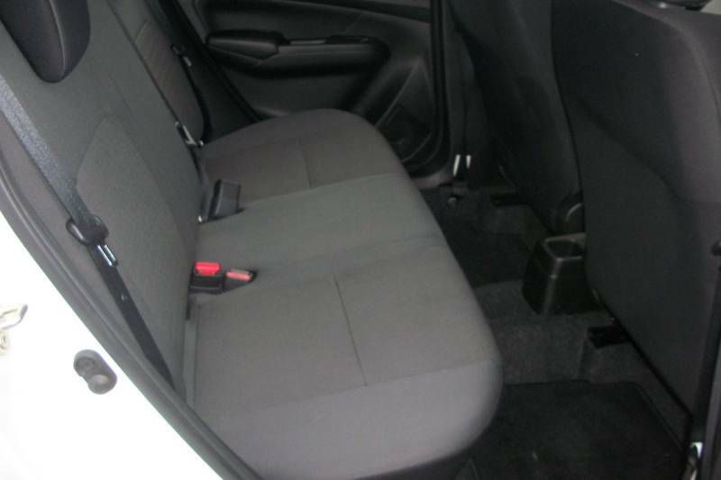Suzuki Swift 1.2 Motion Mhev - 2025 25 SG25DXC White #5