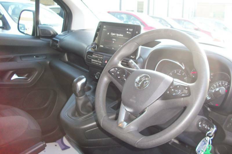 Vauxhall Combo Life 1.5 D Energy Turbo - 2020 70 LV70MGY Blue #3