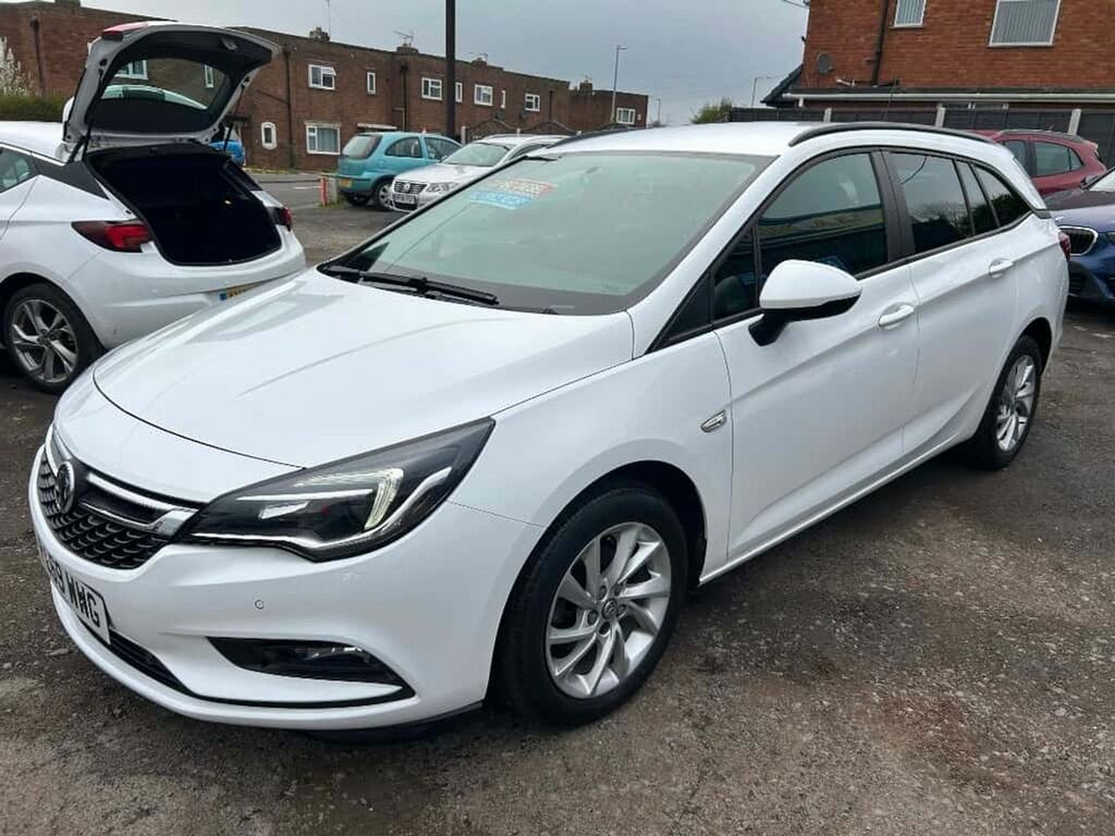 Vauxhall Astra Sold FL69WWG White #3