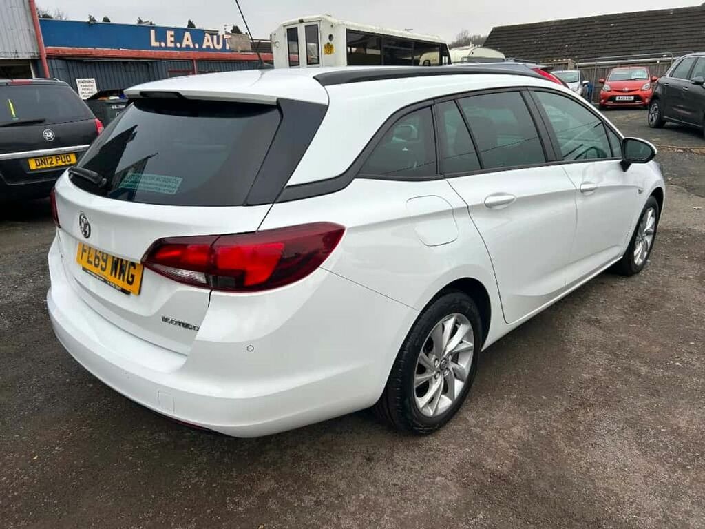 Vauxhall Astra Sold FL69WWG White #6