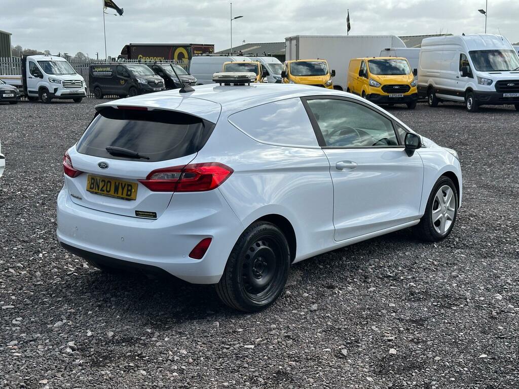 Ford Fiesta 1.5 Tdci Euro 6 Ss White #6