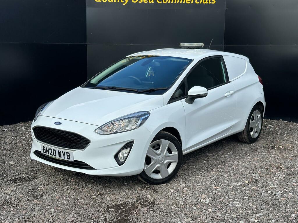 Ford Fiesta 1.5 Tdci Euro 6 Ss White #2