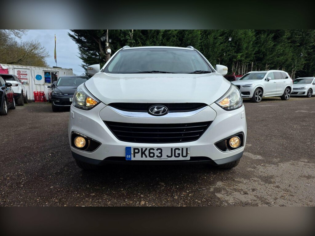Hyundai Ix35 1.7 Crdi Premium Euro 5 Ss PK63JGU White #2