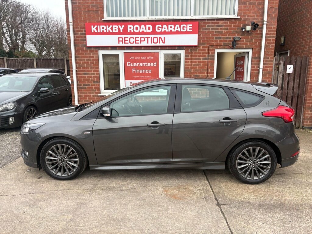 Ford Focus 1.5T Ecoboost St-line Euro 6 Ss CV17XVG Grey #3