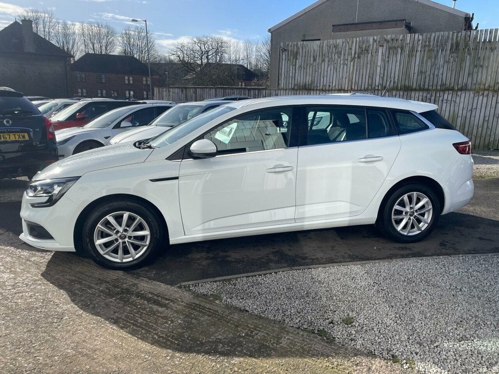 Renault Megane 1.3L Play White #5