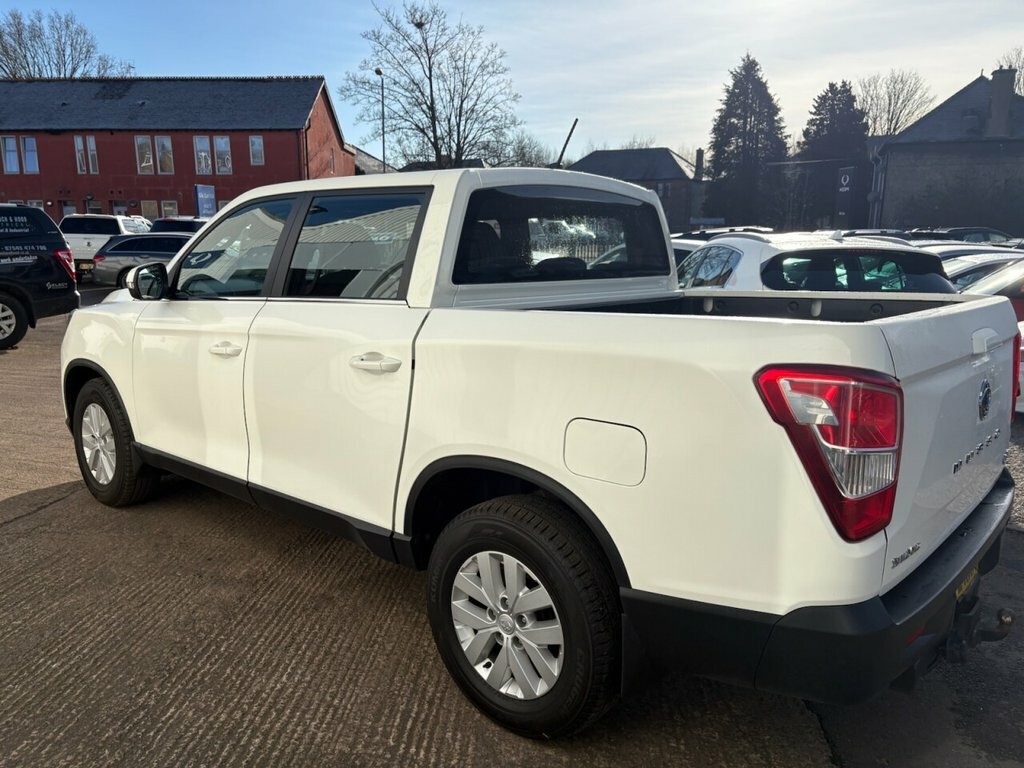 SsangYong Musso 2.2L Ex White #4