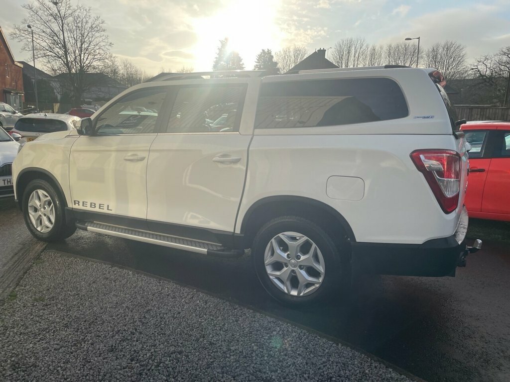 SsangYong Musso 2.2L Rebel SJ24DUU White #5