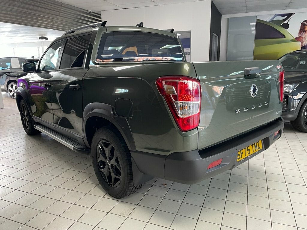 SsangYong Musso 2.2L Saracen Green #6