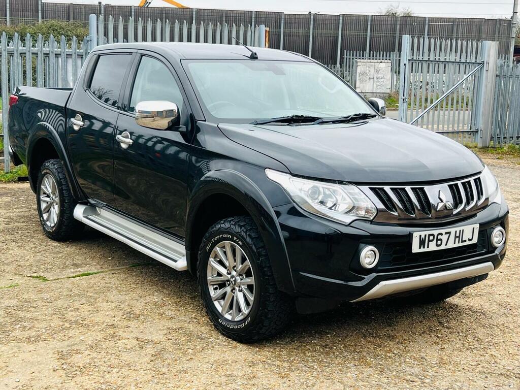Mitsubishi L200 Pickup 2.4 Di-d Dc Barbarian 4Wd Euro 6 Black