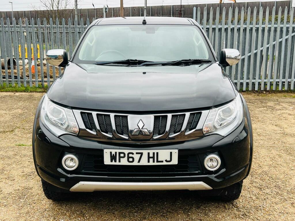 Mitsubishi L200 Pickup 2.4 Di-d Dc Barbarian 4Wd Euro 6 WP67HLJ Black #3