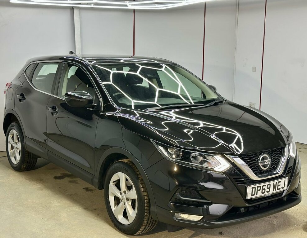 Nissan Qashqai 1.3L Acenta Premium Black