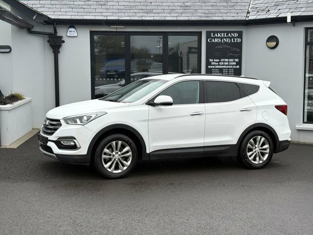 Hyundai Santa Fe 2.2 Crdi Blue Drive Premium Suv 4W EF67XXS White #3