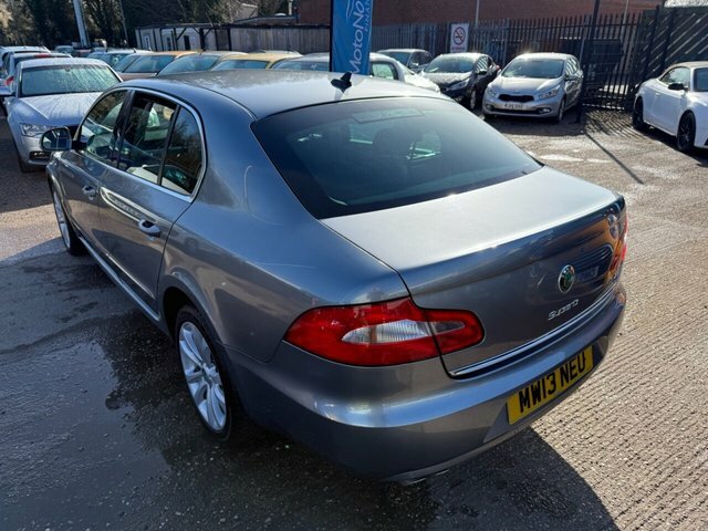 Skoda Superb 2.0 Tdi Se Plus Hatchback Euro 5 Grey #5