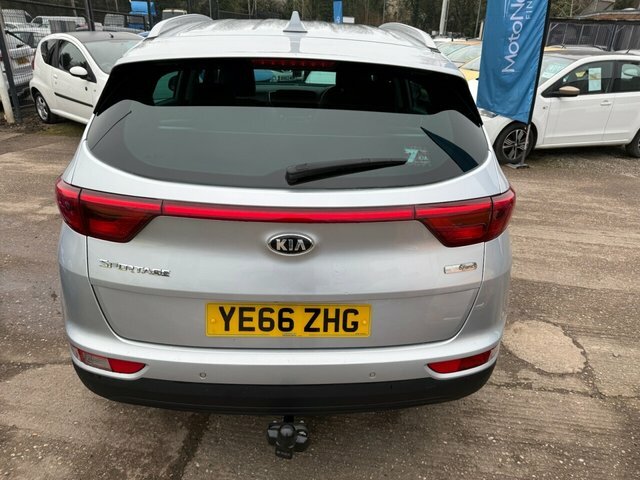 Kia Sportage 1.7 Crdi 3 Suv Euro 6 S S 114 Silver #4