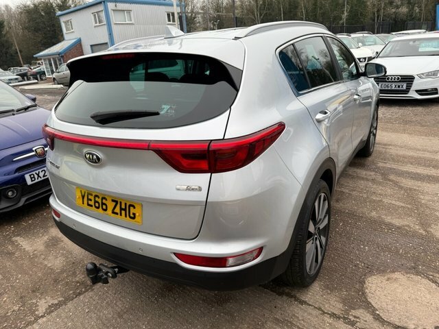 Kia Sportage 1.7 Crdi 3 Suv Euro 6 S S 114 Silver #3