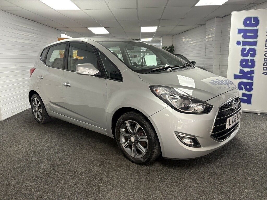 Hyundai Ix20 Hatchback 1.6 Ix20 Se 1.6 At Silver