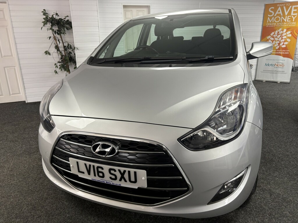 Hyundai Ix20 Hatchback 1.6 Ix20 Se 1.6 At Silver #3