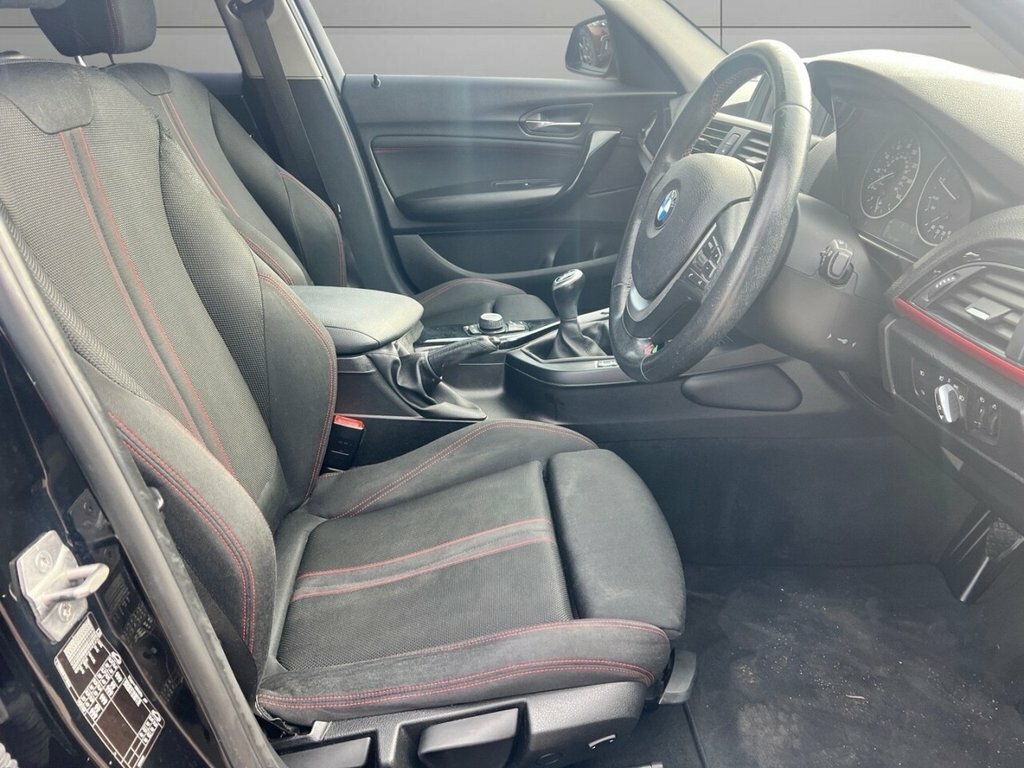 BMW 1 Series 1.6L Sport MM15HPL Black #3