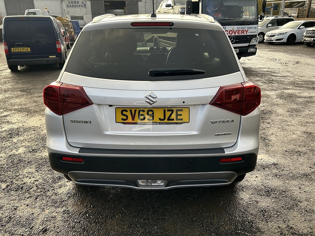 Suzuki Vitara 1.4 Boosterjet Sz5 Suv Allgrip E SV69JZE Silver #4