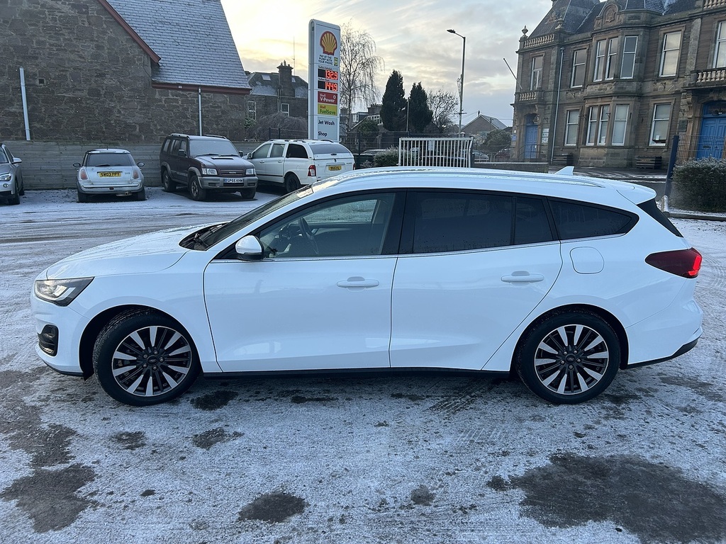 Ford Focus 1.0T Ecoboost Mhev Titanium X Estate Hy HV24LLT White #3
