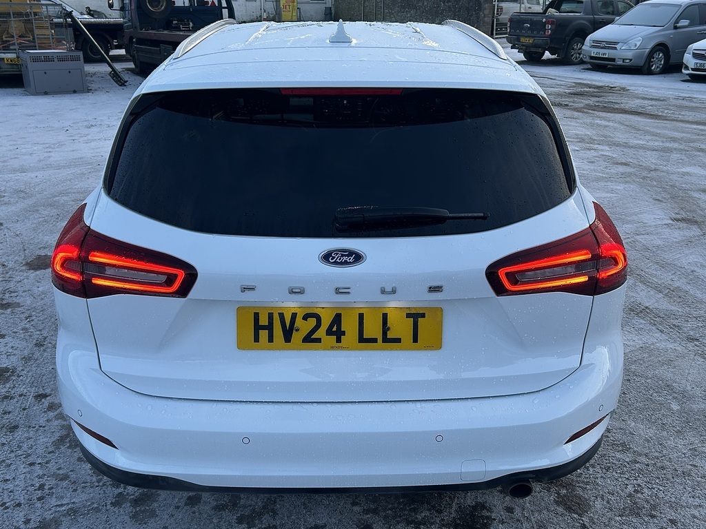 Ford Focus 1.0T Ecoboost Mhev Titanium X Estate Hy HV24LLT White #4