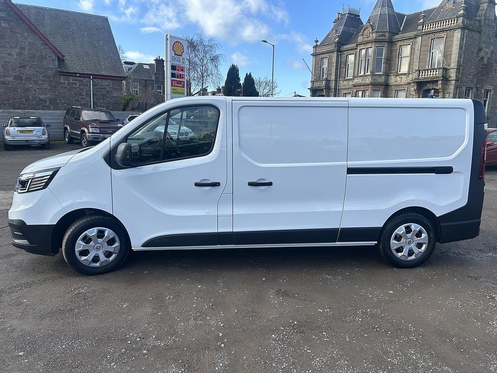 Renault Trafic 2.0 Dci Blue Ll30 Start Panel Van Manua SH23WRN White #3
