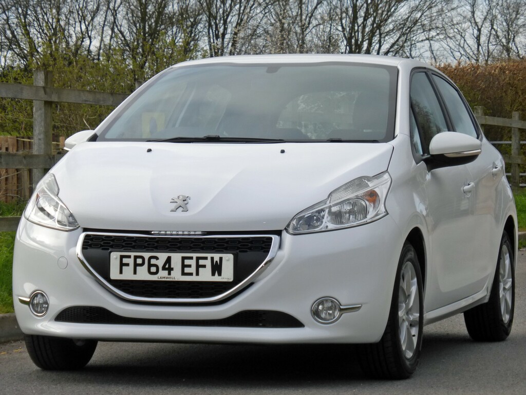 Peugeot 208 Petrol 